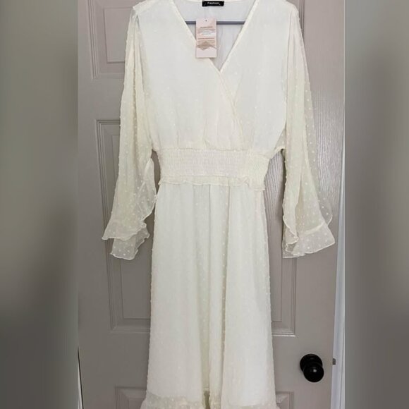 NWT Boho Cream/Beige Dress Small - Picture 1 of 4